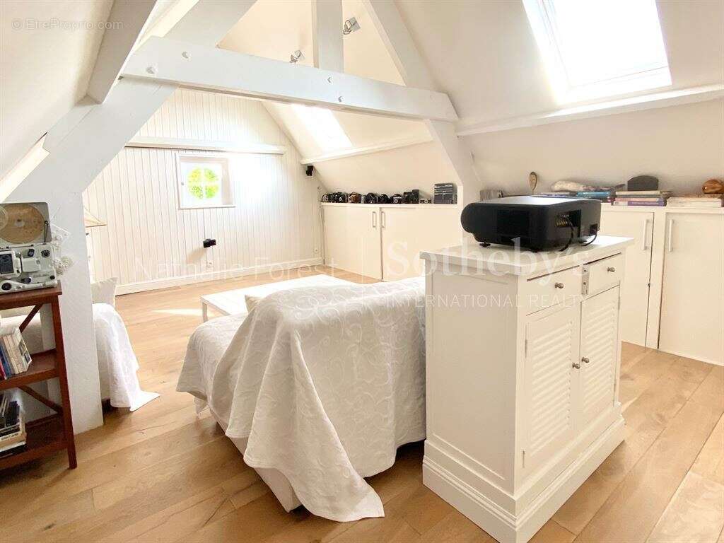 Maison à CROIX