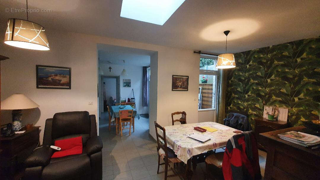 Maison à FRESNES-SUR-ESCAUT