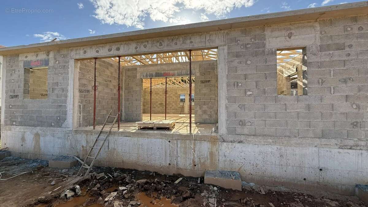 Maison à SANTA-LUCIA-DI-MORIANI