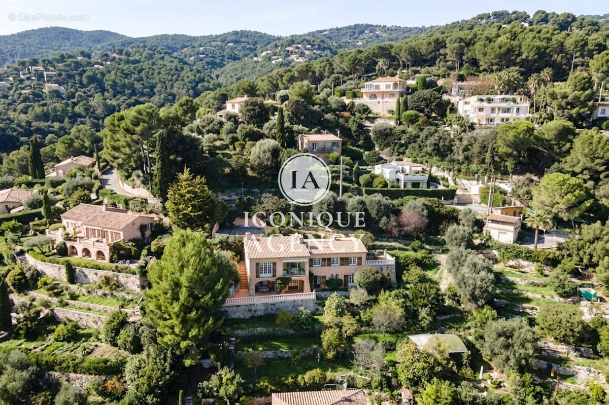 Maison à VALLAURIS