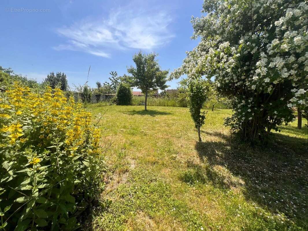 Ref 2230 - Maison en pierre, 6 chambres, verranda et sous-sol. - photo 21