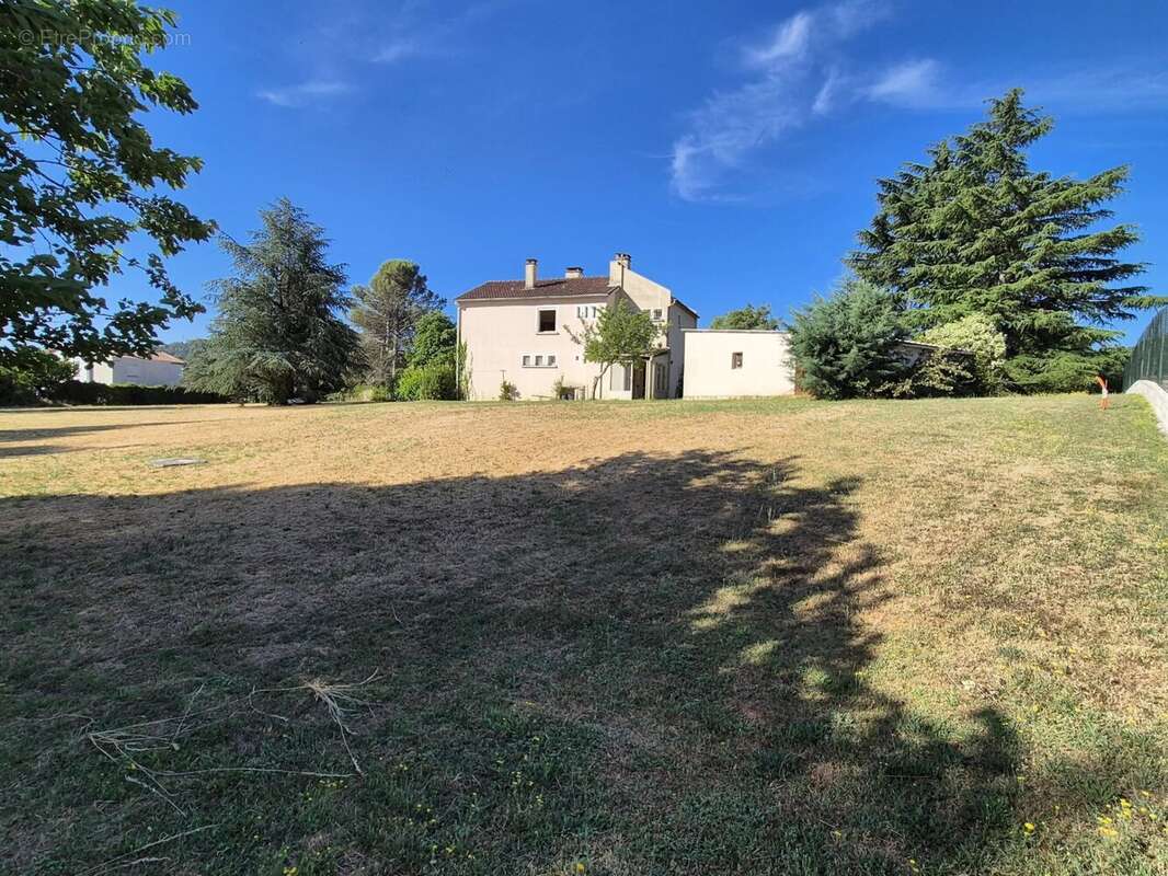 Maison à LAVAL-PRADEL