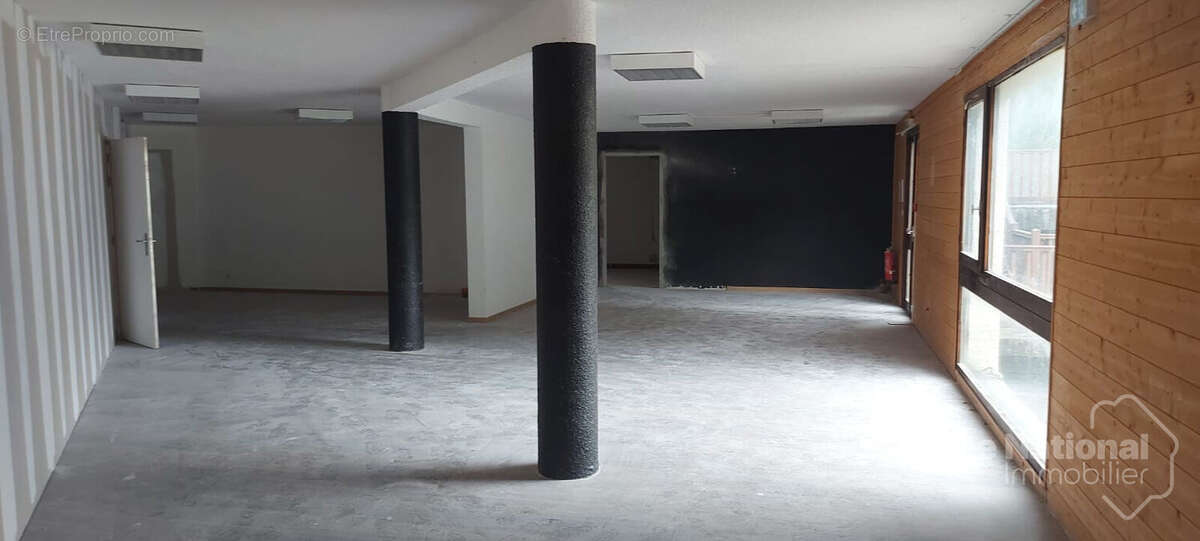 Appartement à réinventer dans une résidence avec piscine - photo 4