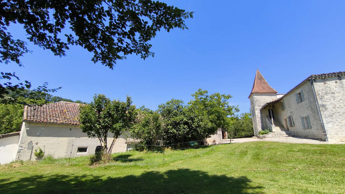 Maison à LAUZERTE