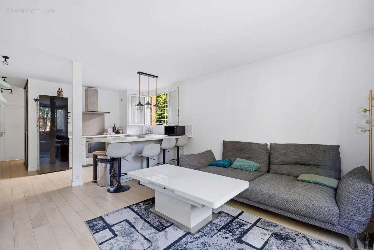 Appartement à SURESNES