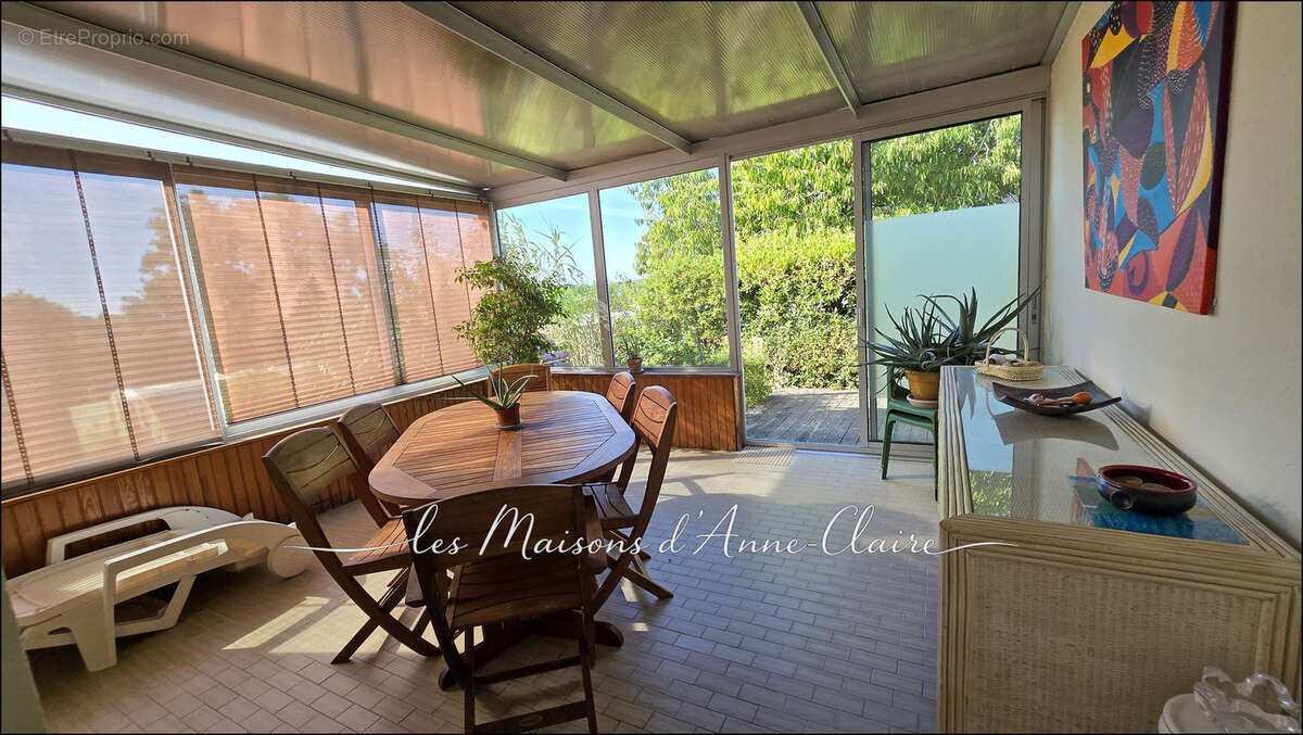 Maison  plain-pied 94 m2 / 4 chambres  / garage/ véranda/ jardin clos et paysager - photo 8