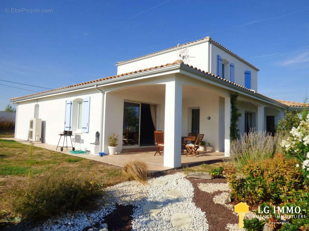 Maison à SAINT-FORT-SUR-GIRONDE