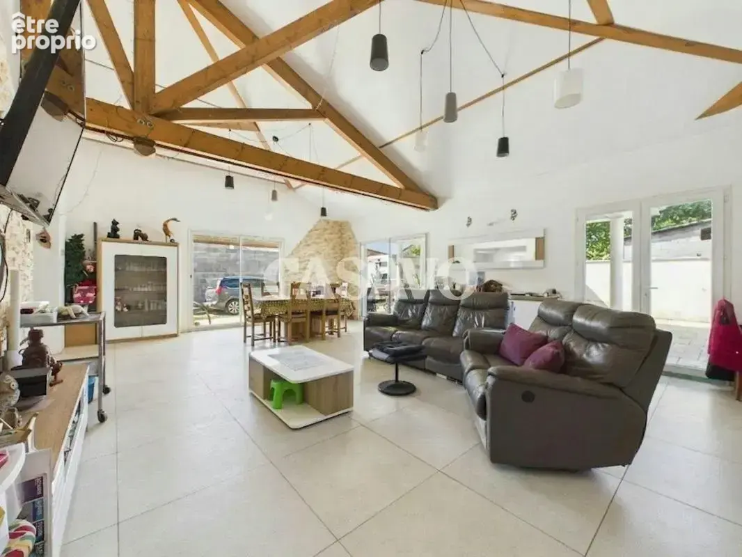 Vente Maison 6 pièces de 175m² - 38230 Tignieu-Jameyzieu - photo 4