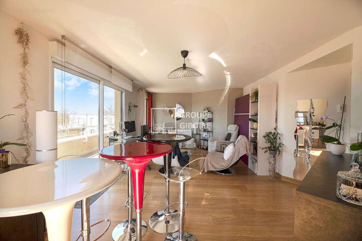 Appartement à PACE