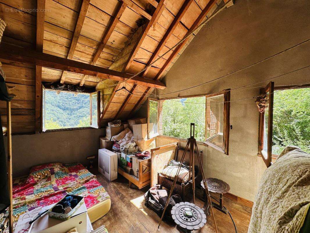 Maison à SAINT-LARY