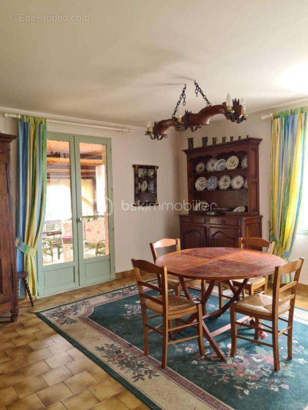 Maison à SIORAC-EN-PERIGORD