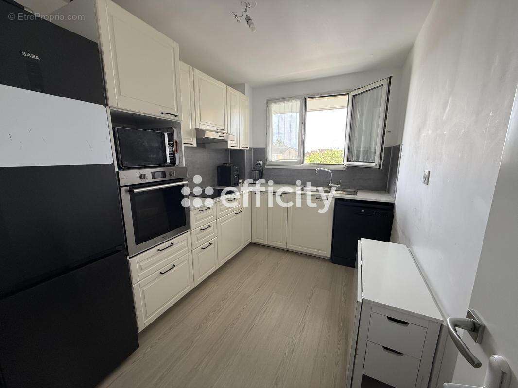 Appartement à LES ULIS