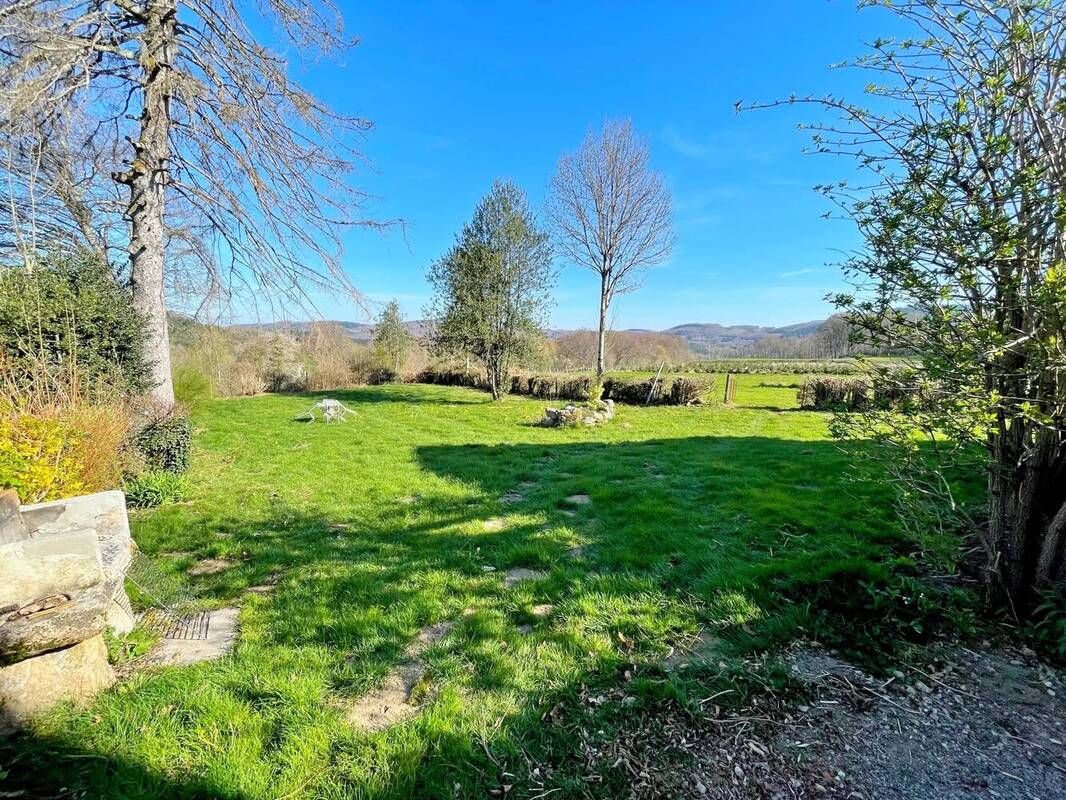 Maison à DUN-LES-PLACES