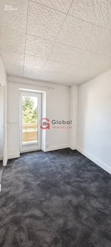 Maison familiale à Chanonat (63450) - photo 12