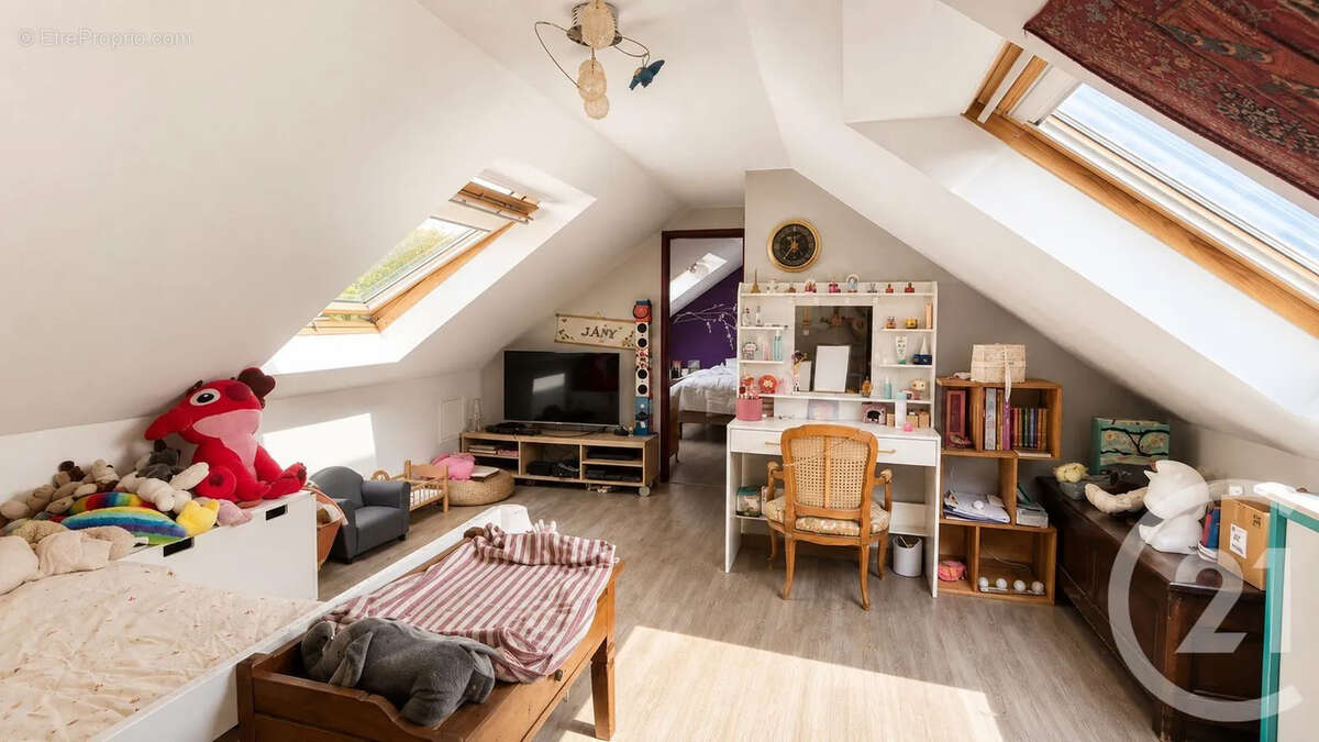 Maison 90 m² à Croth  - photo 8
