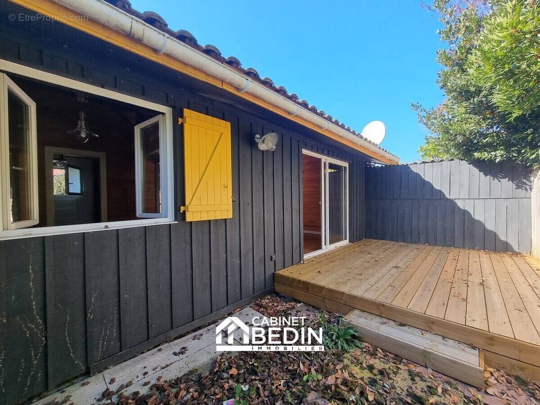 Appartement à ARES