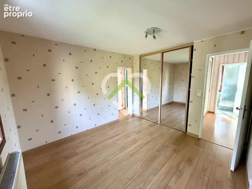Maison familiale aux beaux volumes à vendre VILLENEUVE D'ASCQ - photo 9