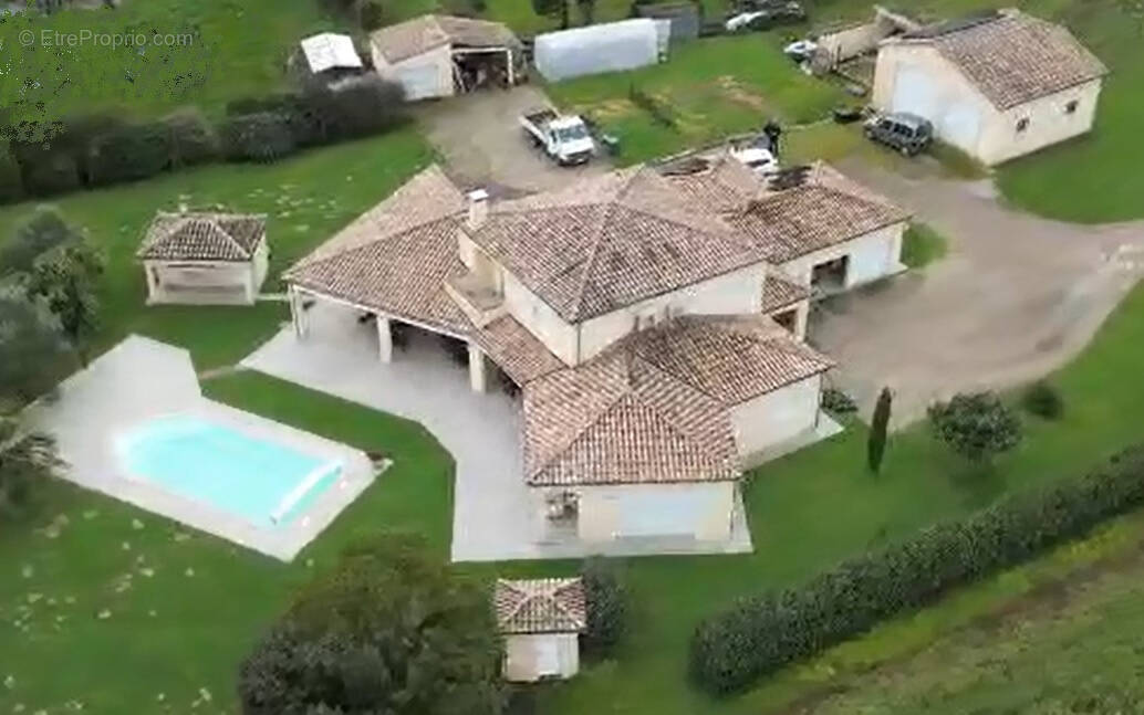 Maison à LE MAS-D'AGENAIS