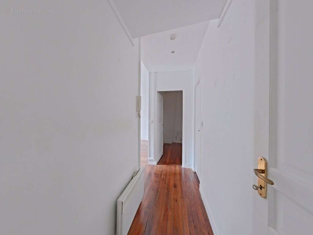 2 pieces - rue des boulets - photo 11