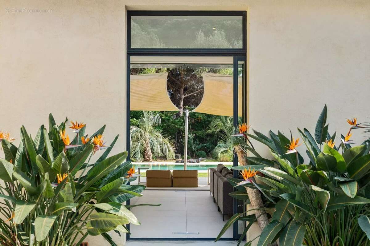 À quelques pas des plages de Pampelonne : villa contemporaine au cœur de Ramatuelle - photo 19