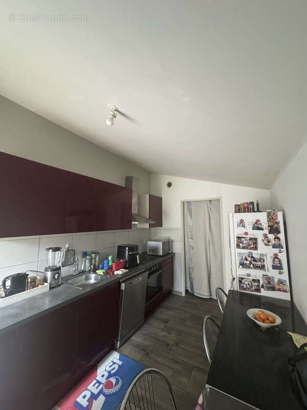 Appartement à EVETTE-SALBERT