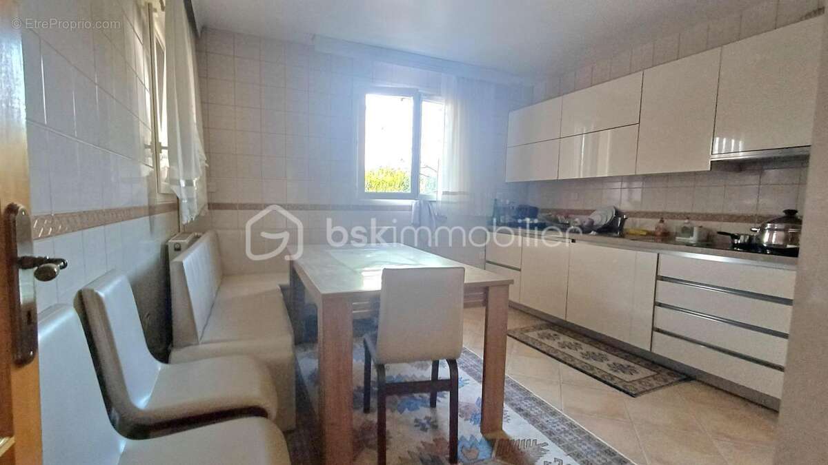 Maison à CONFLANS-SAINTE-HONORINE