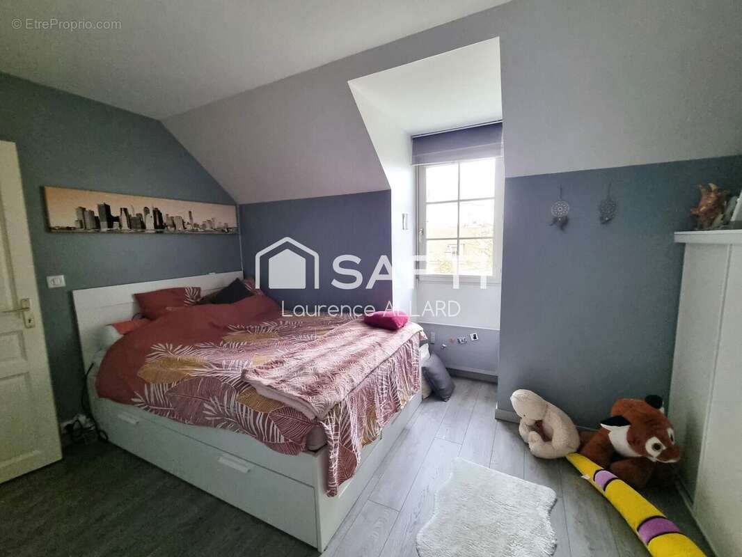 Photo 9 - Maison à VALLANGOUJARD