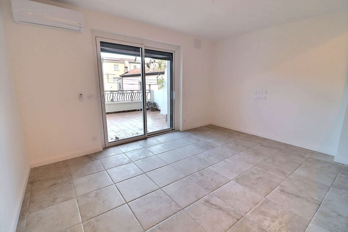 Maison à THEZAN-LES-BEZIERS