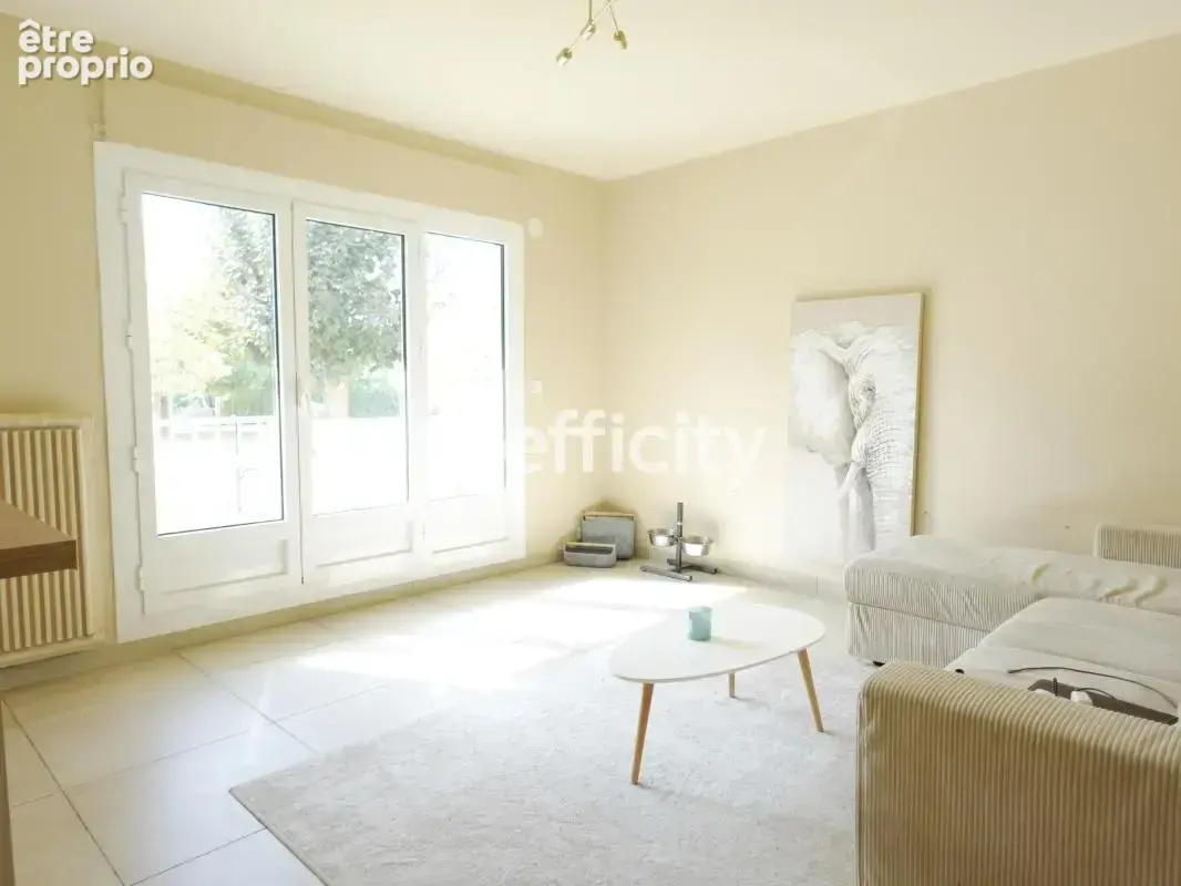 Appartement à HOUILLES