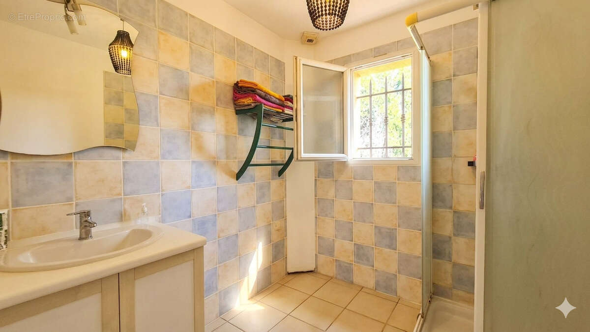 Maison à TRAVAILLAN
