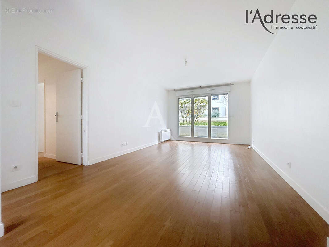 Appartement à SURESNES