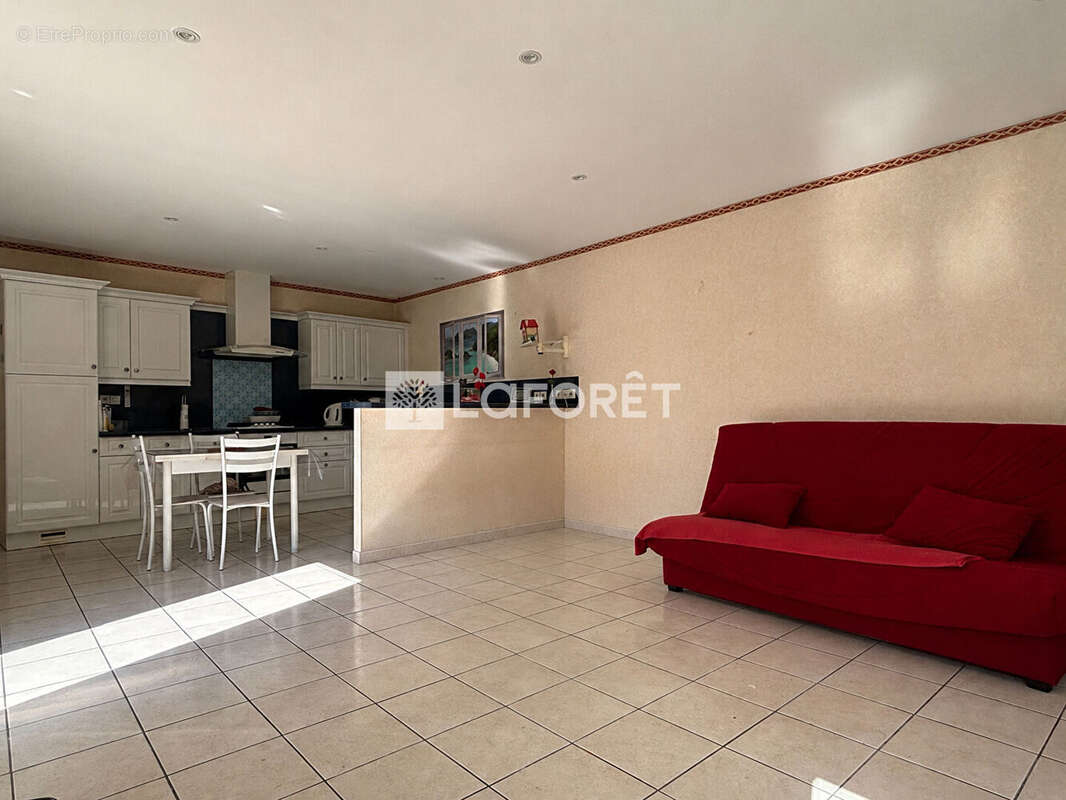 Maison Saint Georges Des Coteaux 4 pièces 112 m2 - photo 4