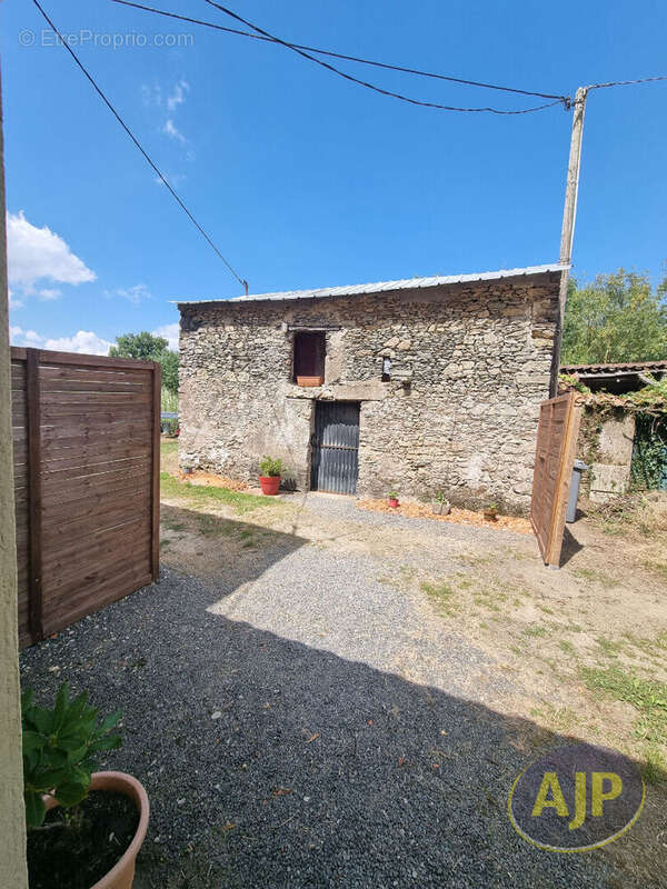 Maison à LA LIMOUZINIERE