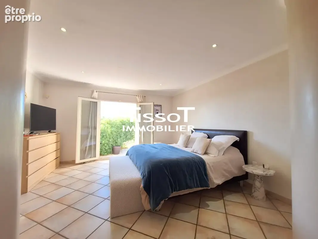 Maison 5 pièces 198 m² à vendre à Bellegarde (30127) - photo 6