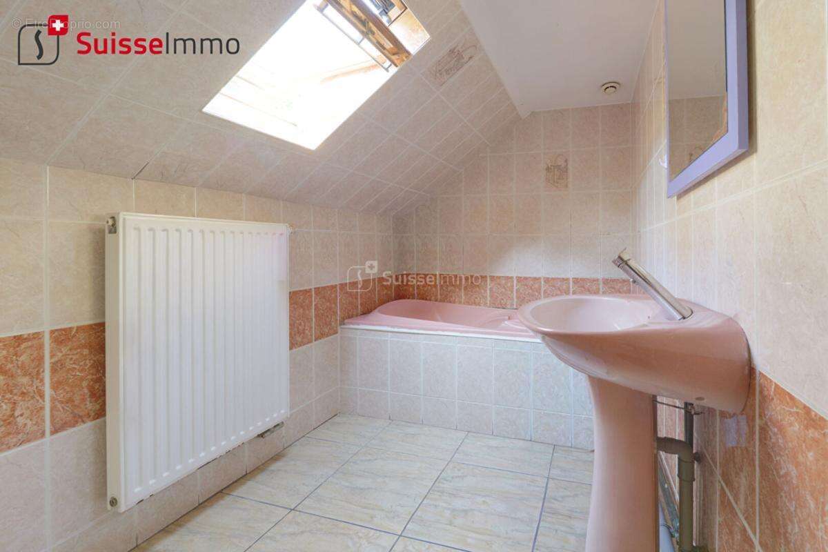 Maison Montbéliard 10 pièces 222 m2 habitables - photo 12