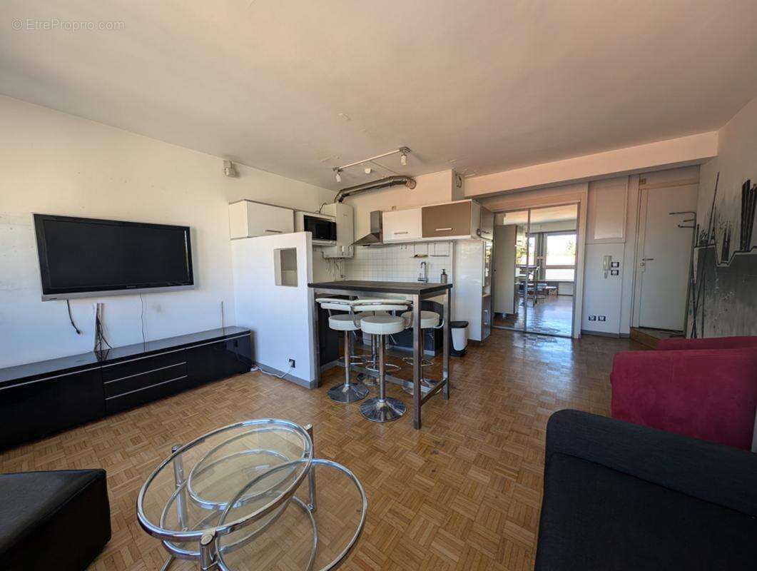 Appartement à MARSEILLE-8E