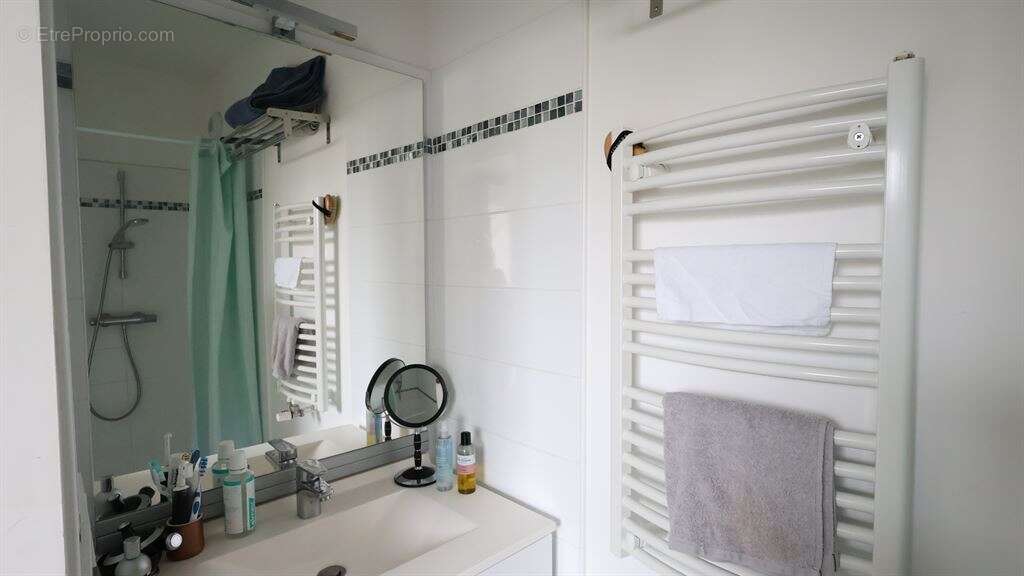 Appartement à ISSY-LES-MOULINEAUX