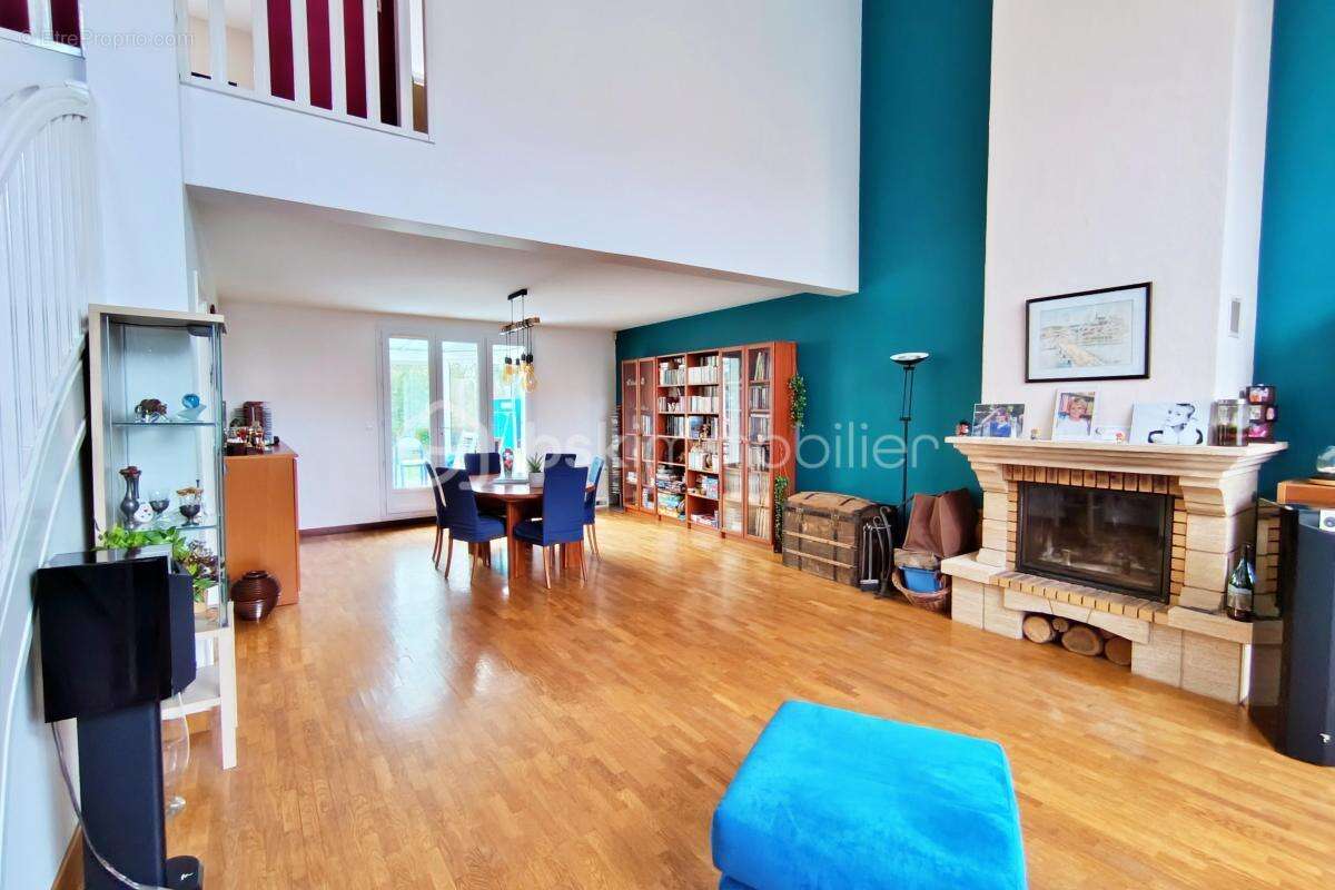 Maison à BOIS-D'ARCY