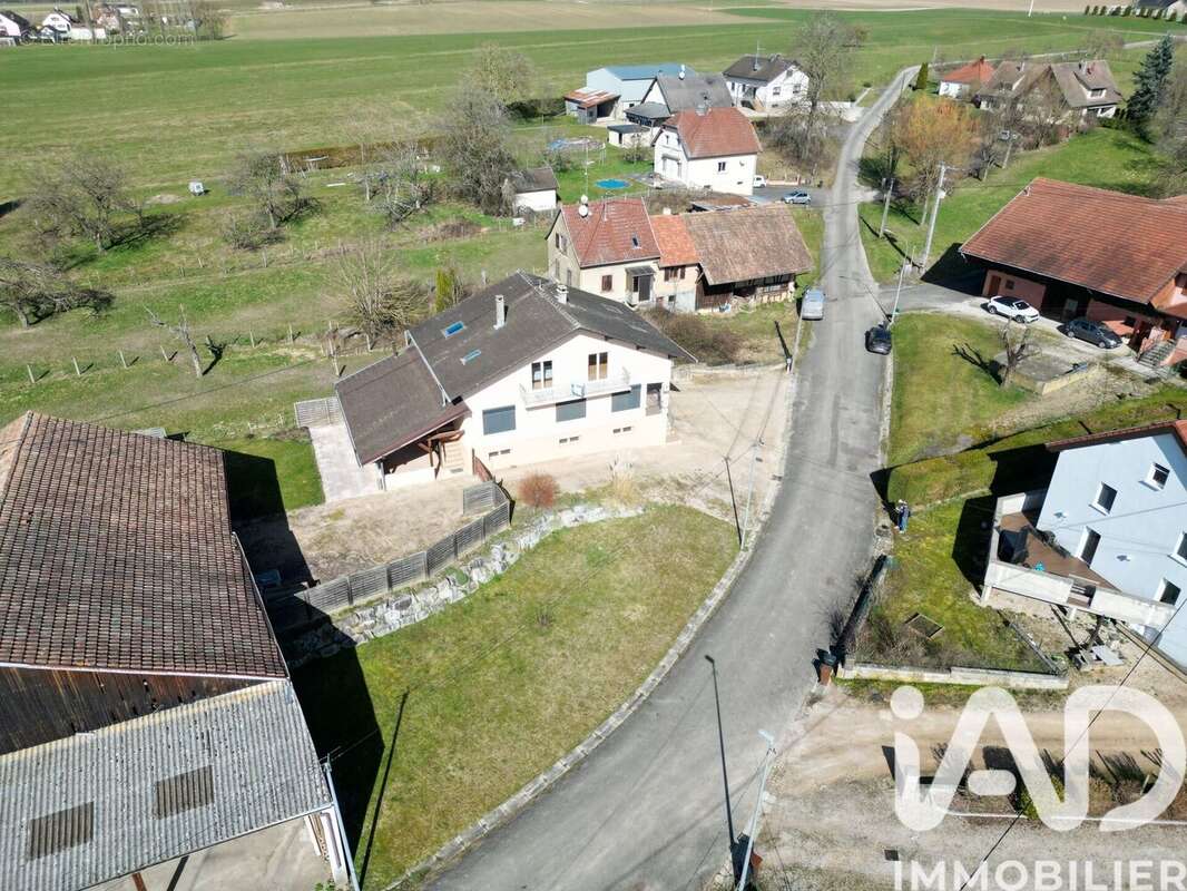 Maison 176 m² à Bisel  - photo 5