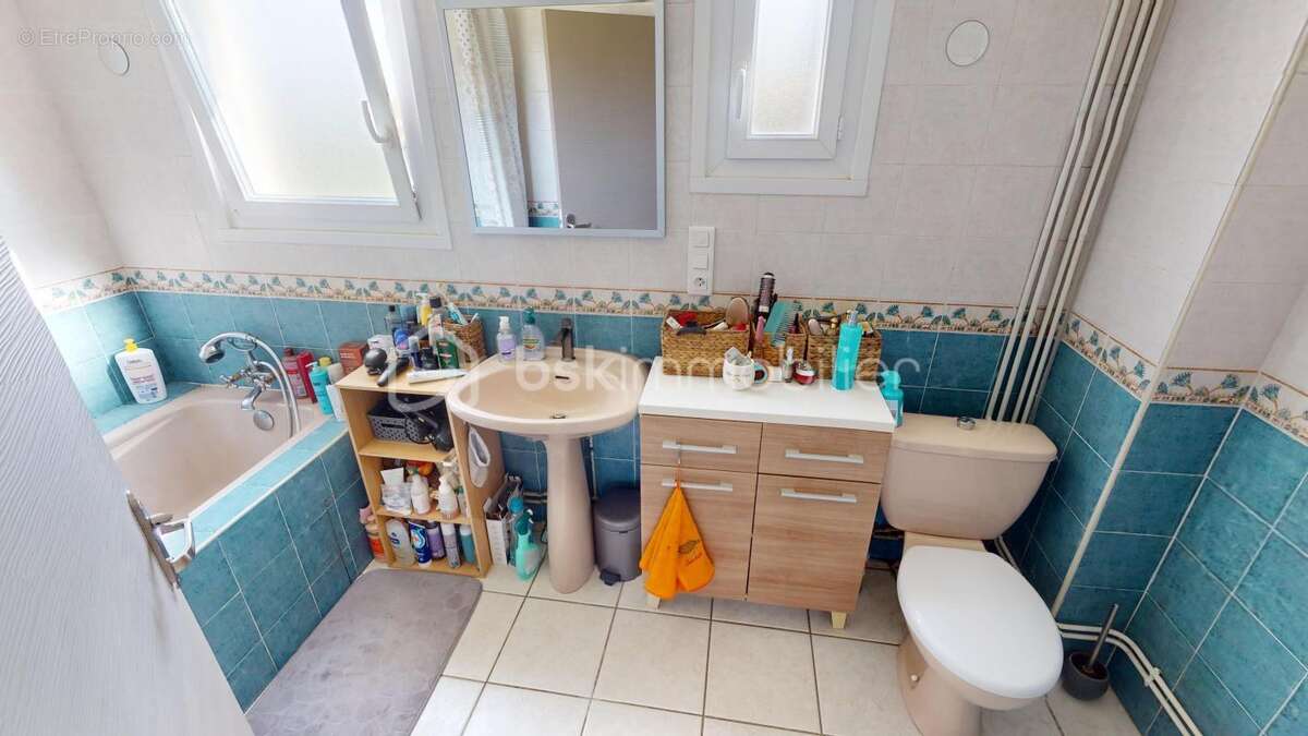 Maison à SAINT-DOULCHARD