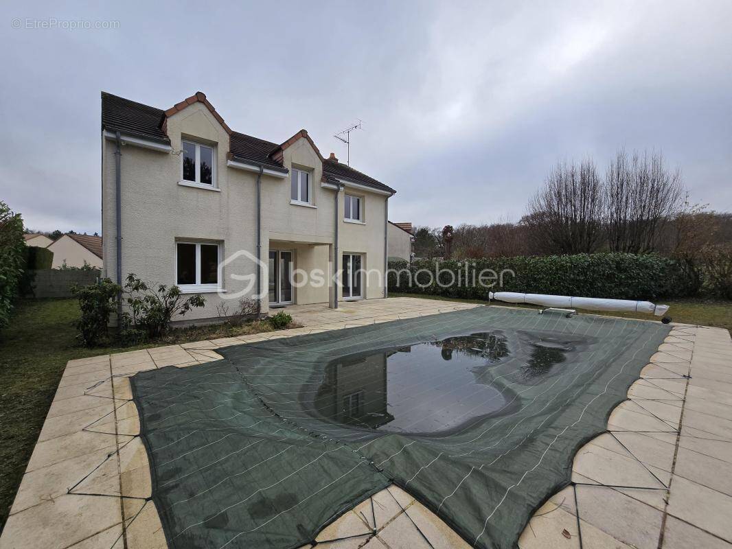 Maison à SAINT-CYR-EN-VAL