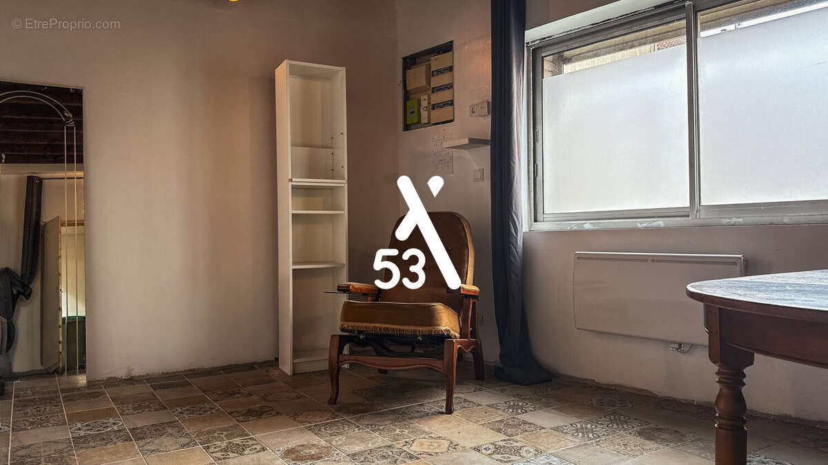 Maison à SAINT-MARTIN-AU-LAERT