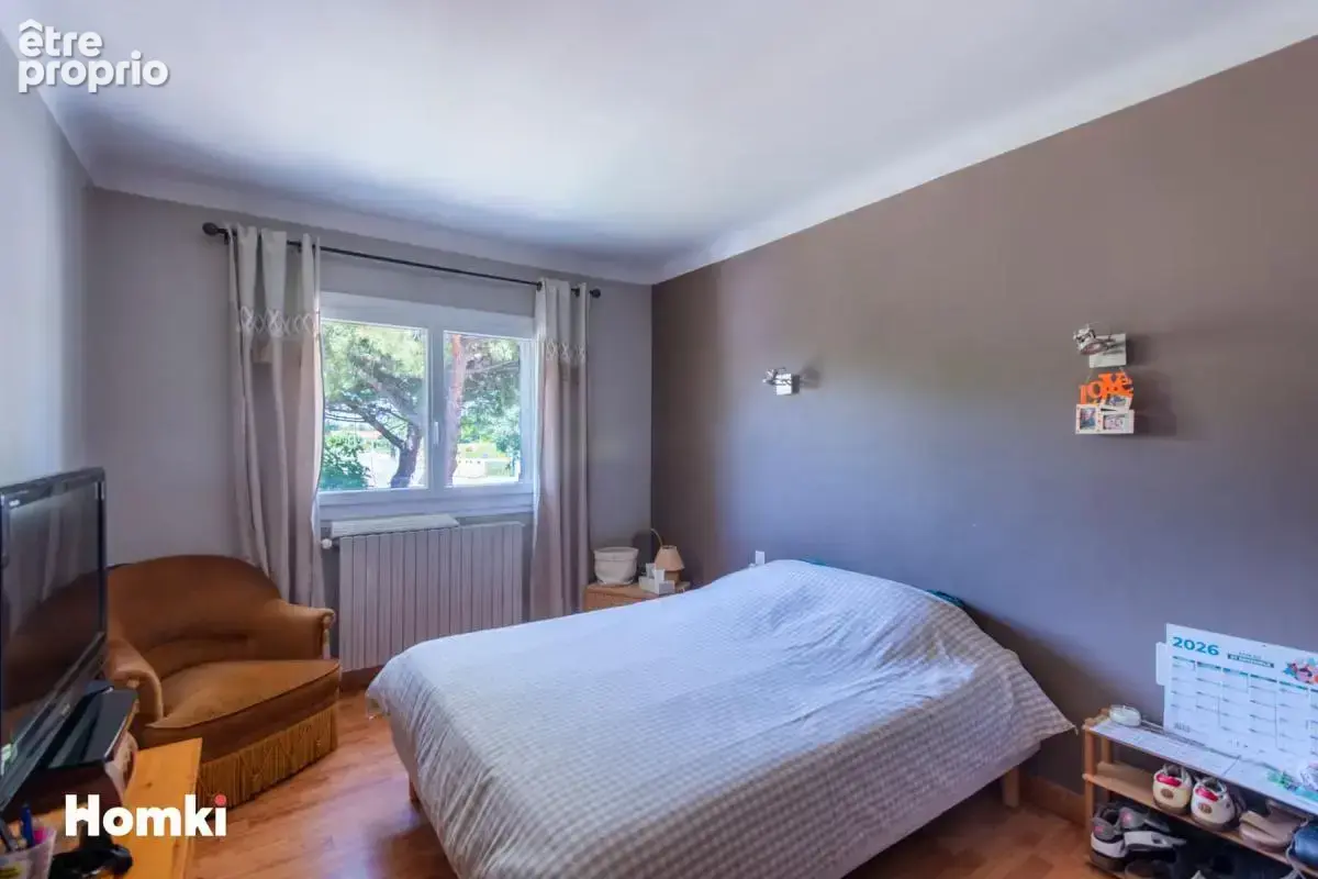 **Authentique mas provençal avec hangar de 220 m² et fort potentiel au cœur de Mallemort** - photo 6