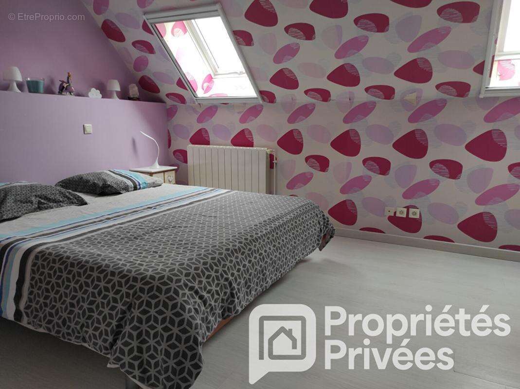 Maison à LONGNY-AU-PERCHE