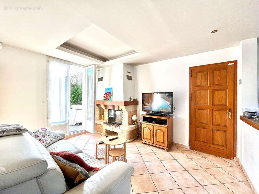 Maison à LIVRY-GARGAN