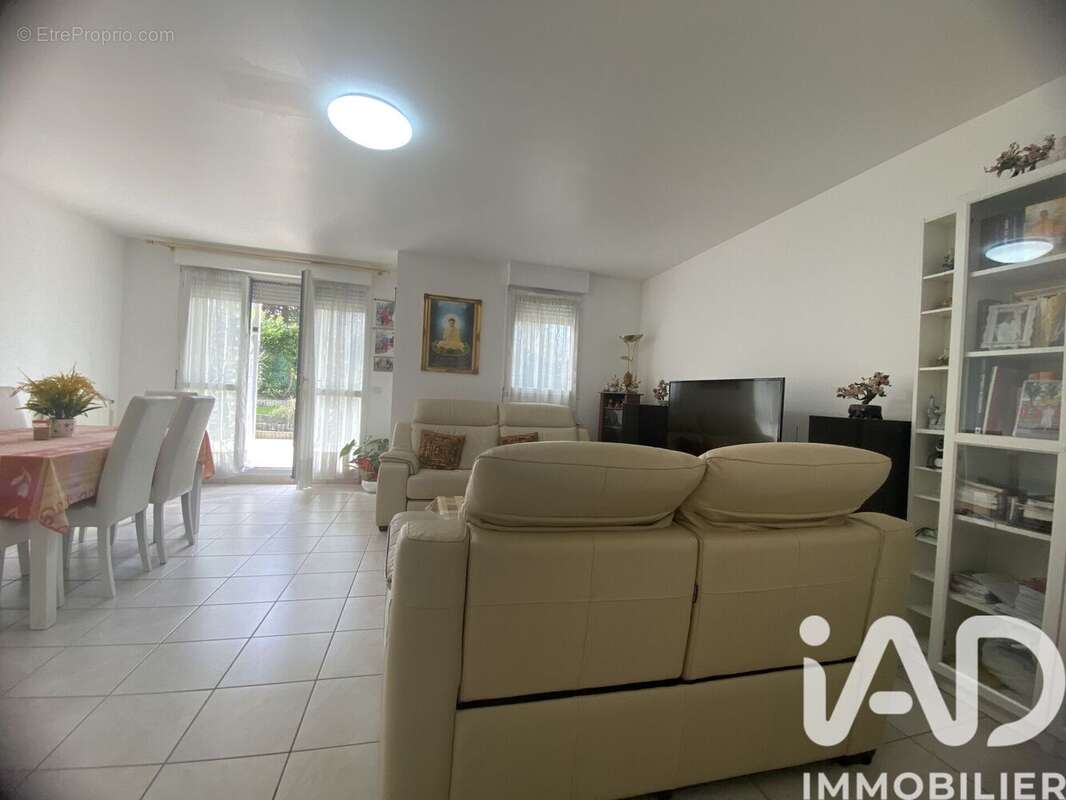 Photo 2 - Maison à CHAMPS-SUR-MARNE