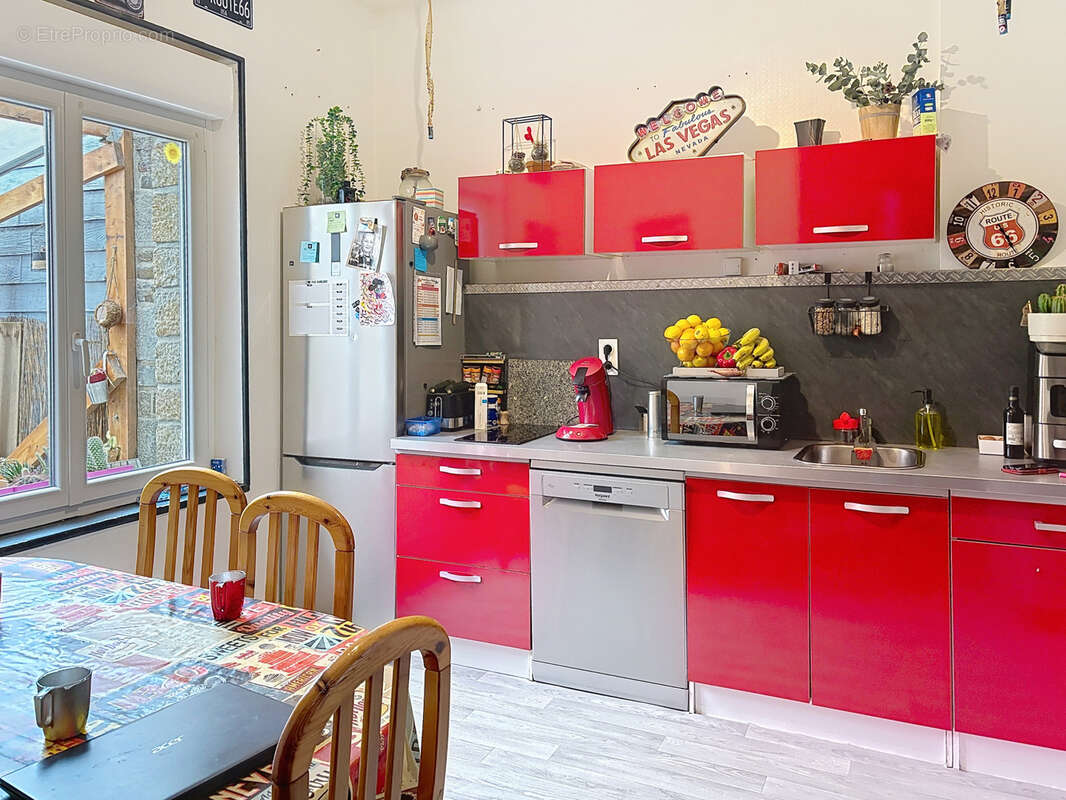 Commerce à SOURDEVAL