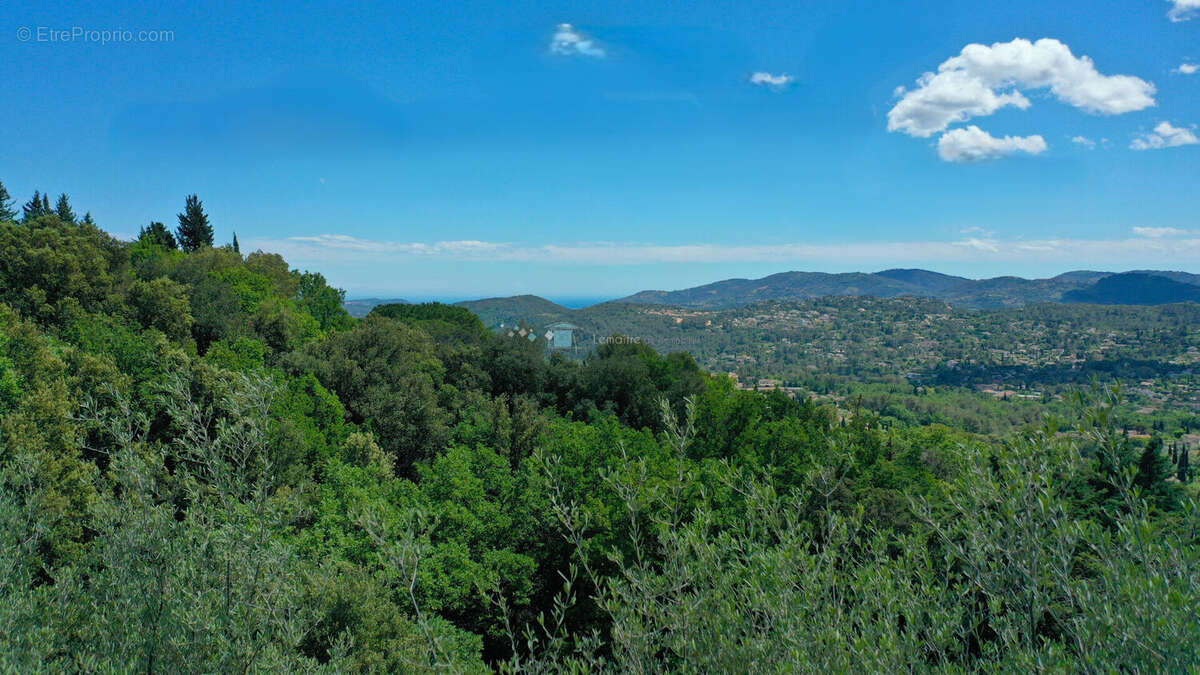 Maison Speracedes 165 m² vue mer et lac terrain 3765 m² - photo 6