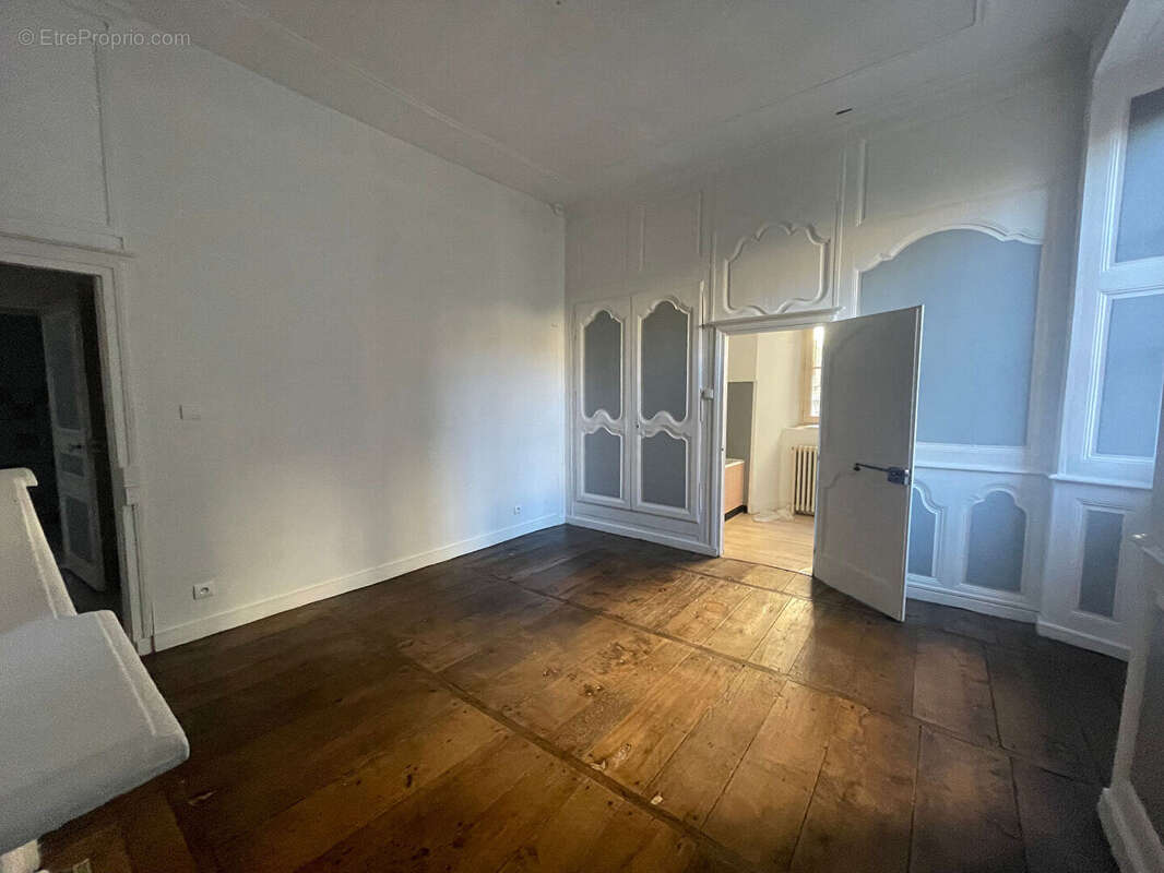 Appartement à EYMOUTIERS