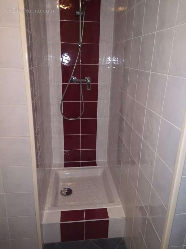 Appartement à SAINT-THIBAULT-DES-VIGNES